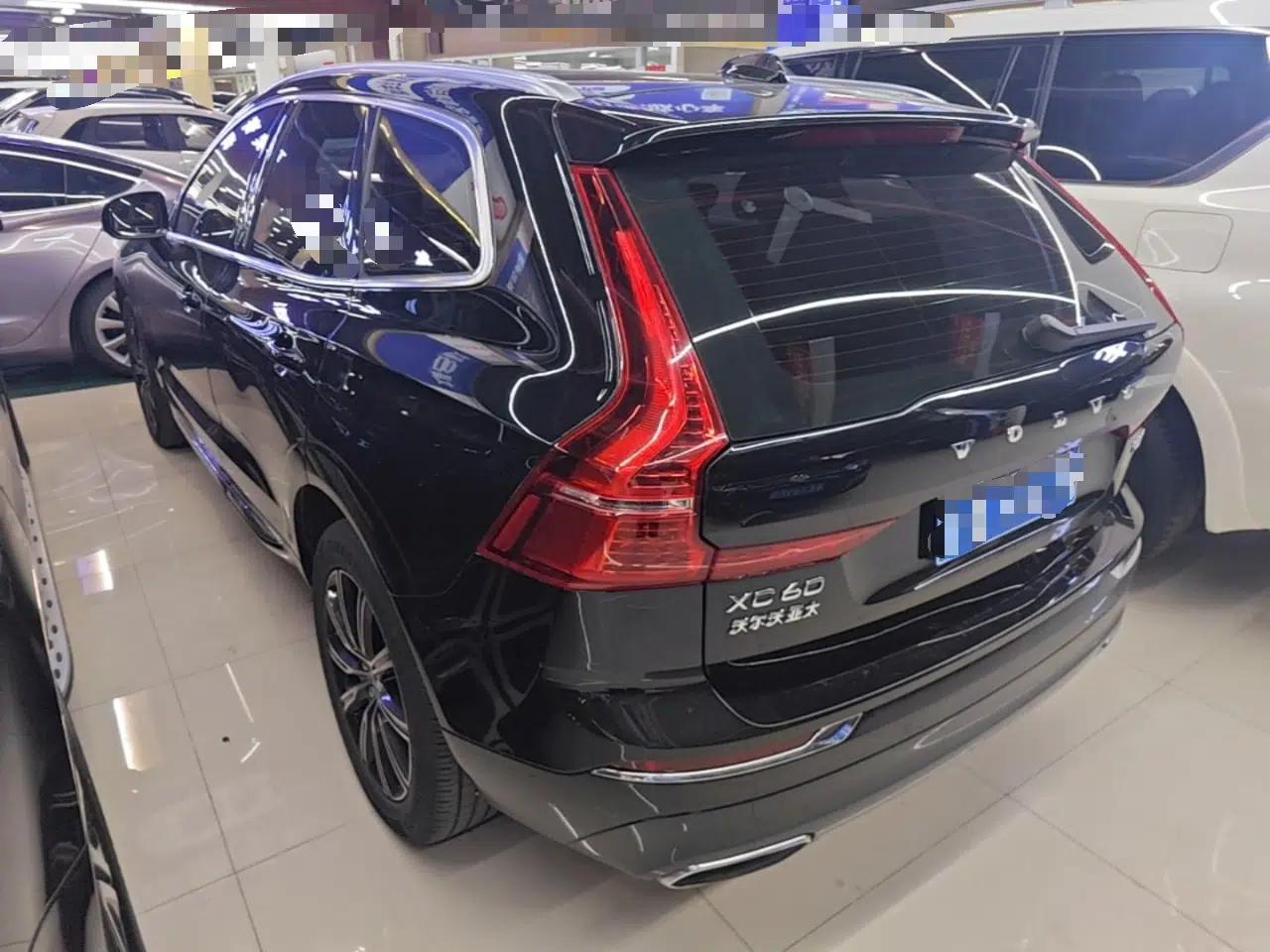Volvo XC60 2018 T5 4x4 Zhiya Luxury Edition — миниатюра 4