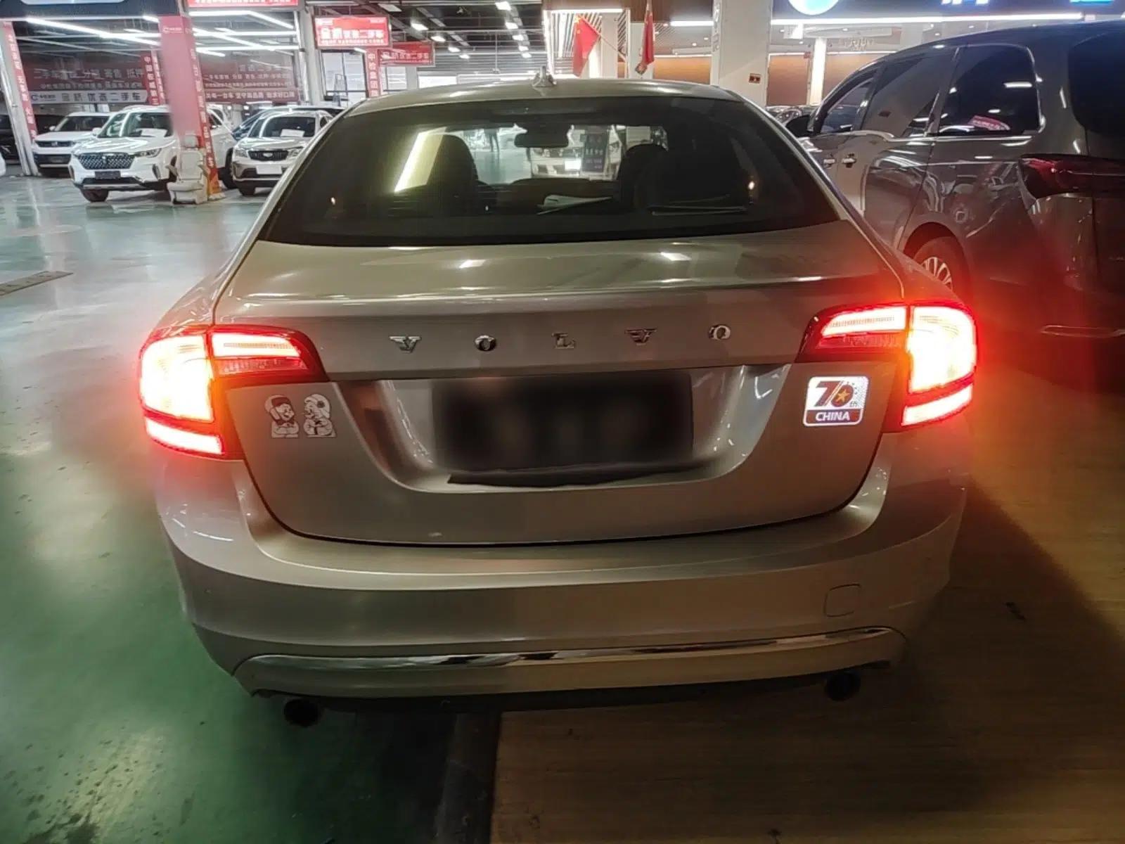 Volvo S60 2014 S60L 2.0T Zhiyuan Edition — миниатюра 5