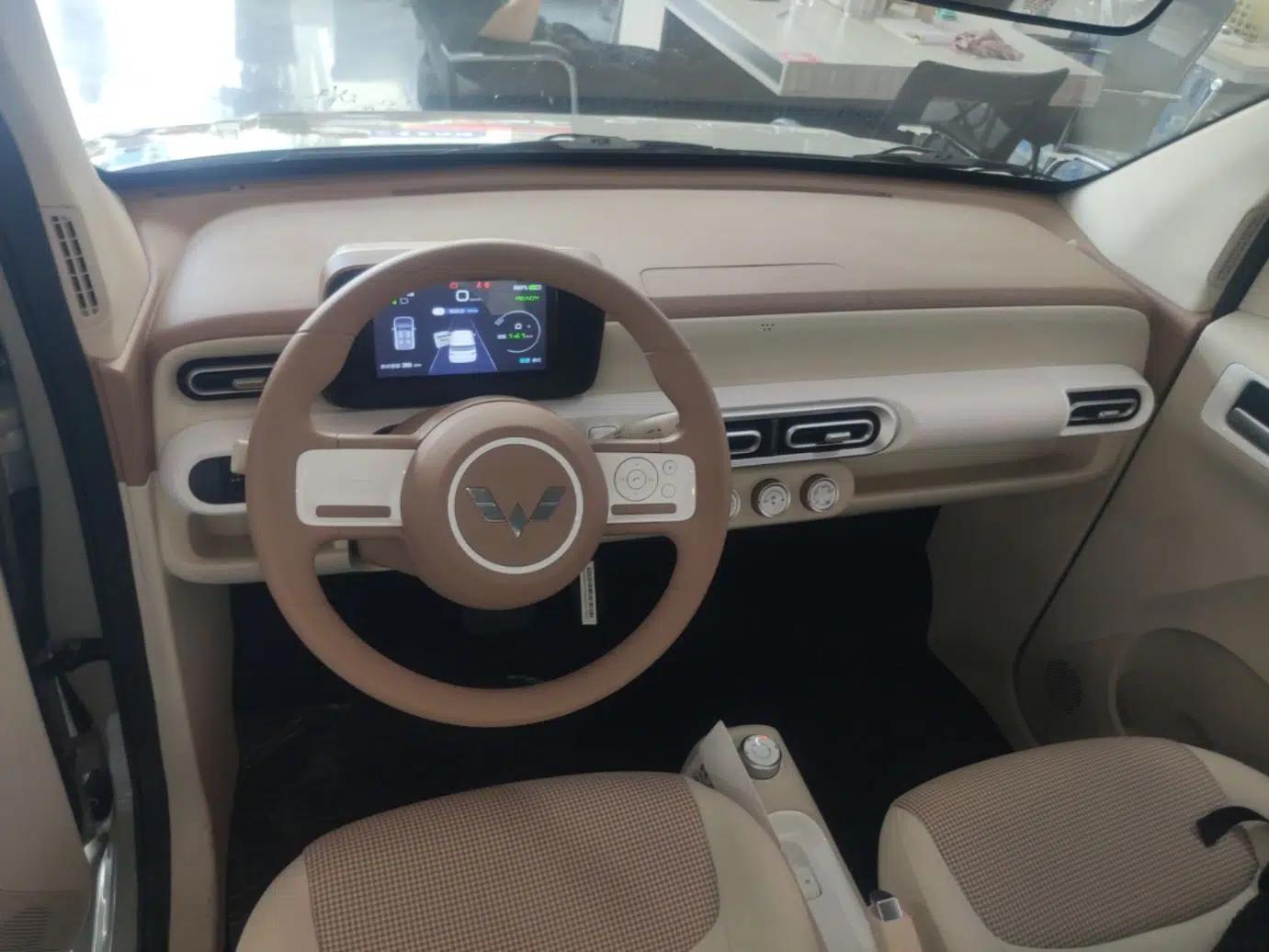 Wuling Hongguang MINIEV 2024 3rd Generation 215km Youth Edition — миниатюра 12
