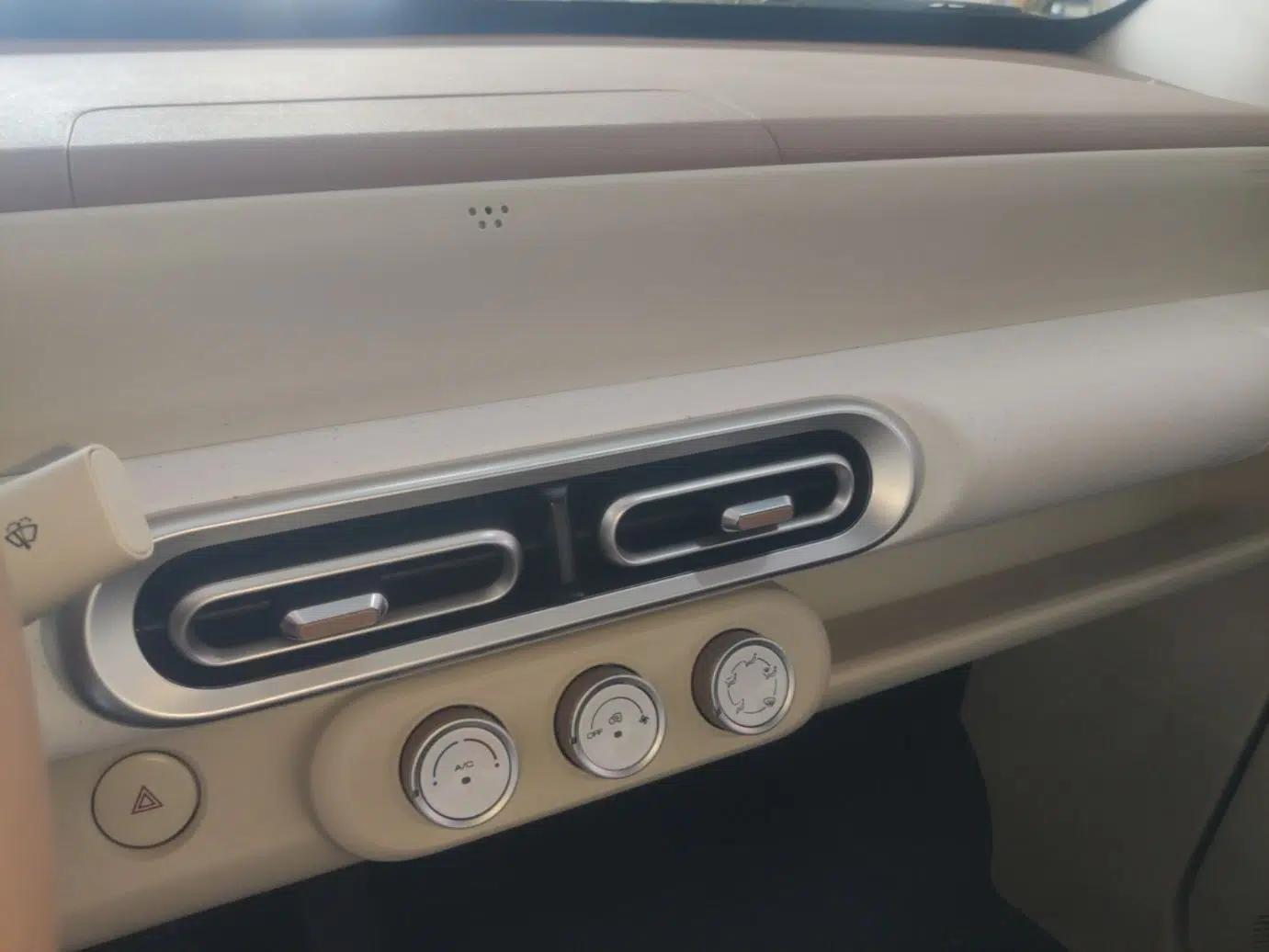 Wuling Hongguang MINIEV 2024 3rd Generation 215km Youth Edition — миниатюра 15