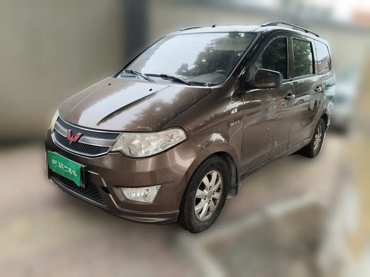 Wuling Hongguang 2014 1.5L S Standard Version — миниатюра 1