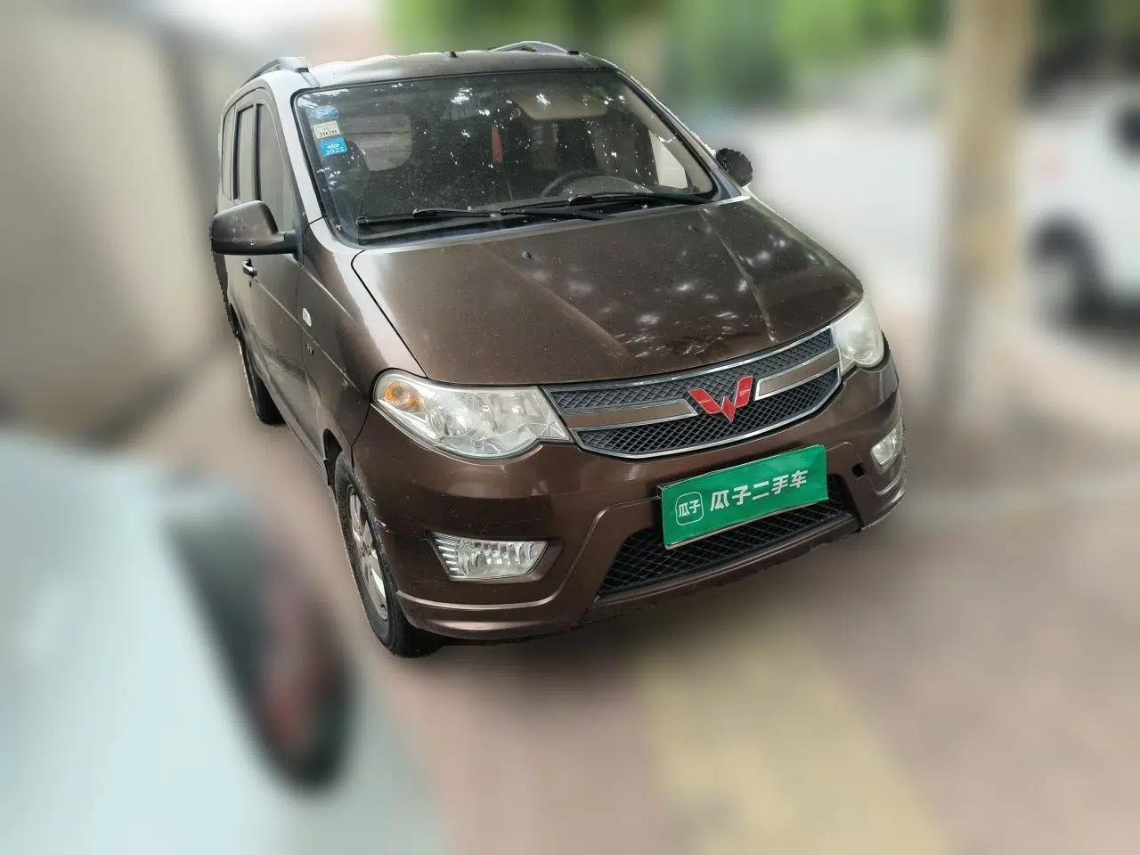 Wuling Hongguang 2014 1.5L S Standard Version — миниатюра 3