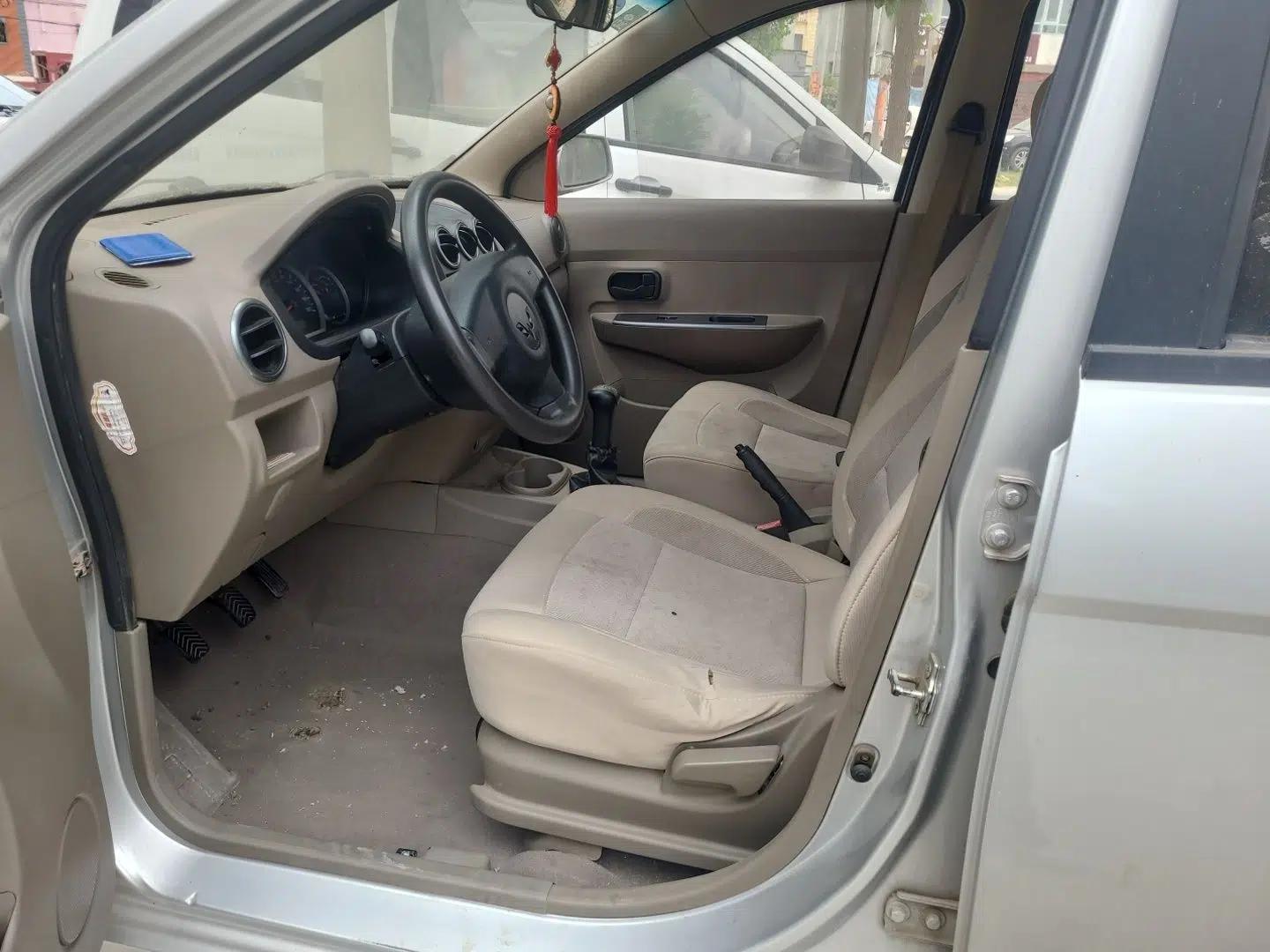 Wuling Hongguang 2010 1.4L Practical Version — миниатюра 15