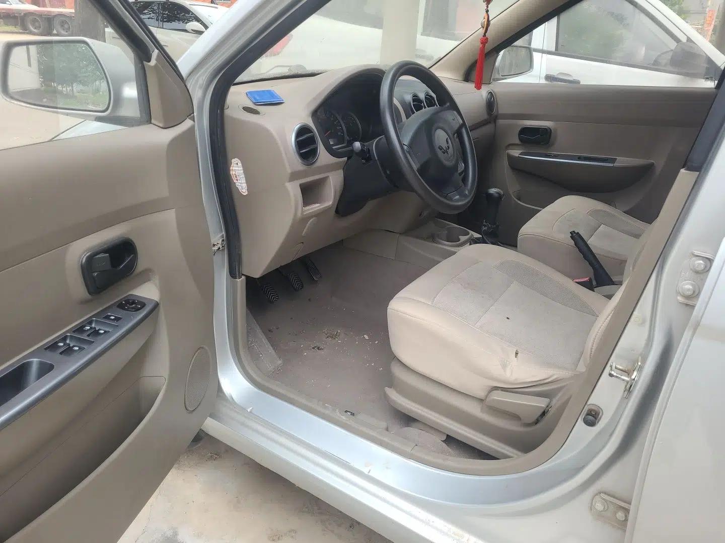 Wuling Hongguang 2010 1.4L Practical Version — миниатюра 16
