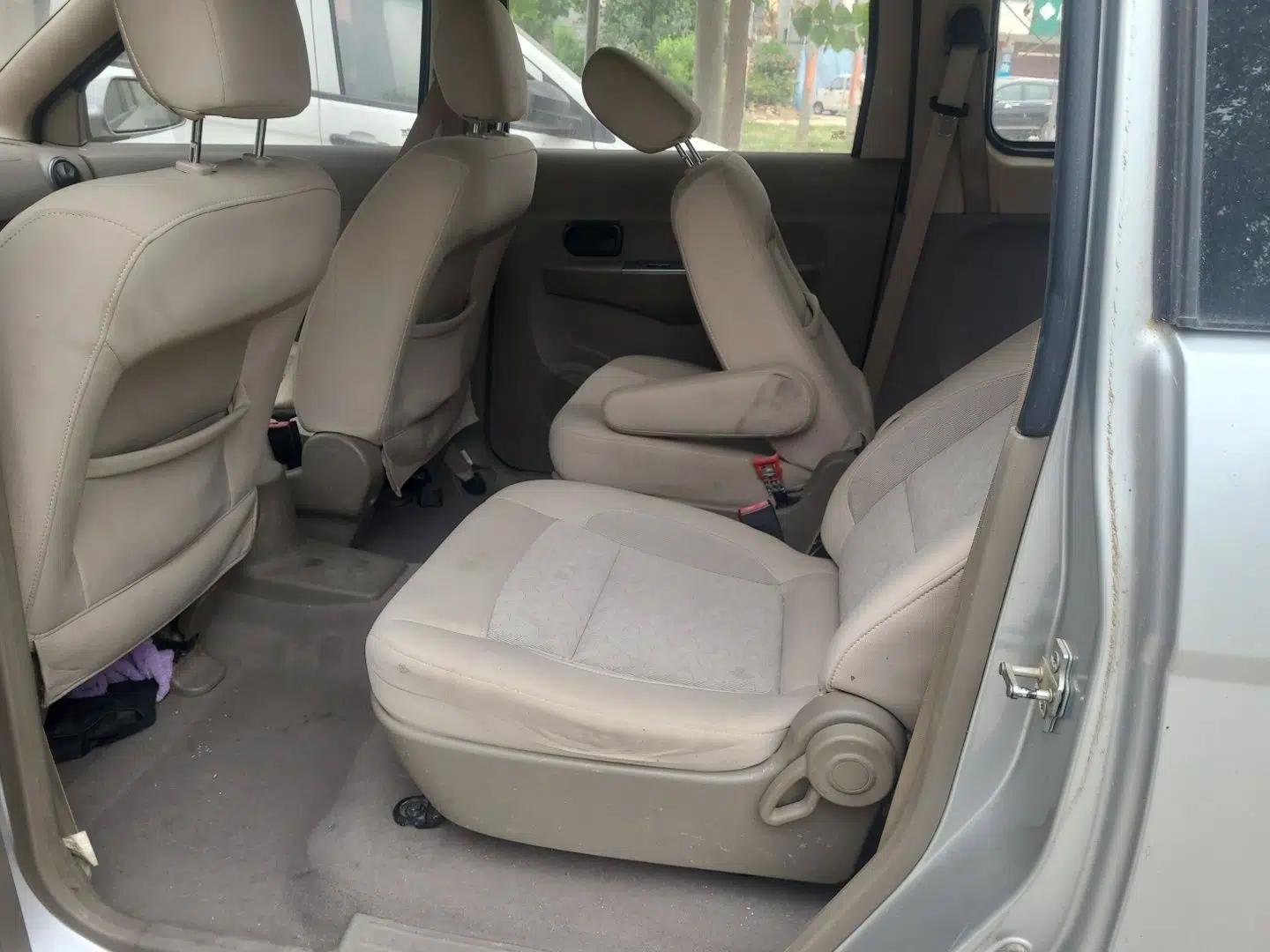 Wuling Hongguang 2010 1.4L Practical Version — миниатюра 17