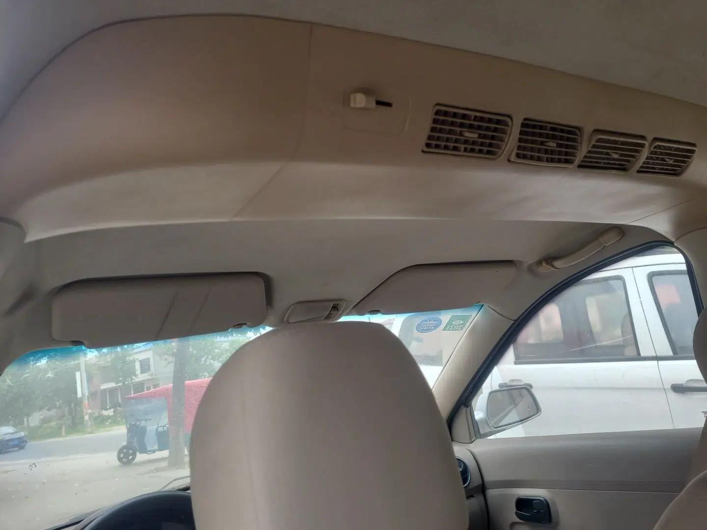 Wuling Hongguang 2010 1.4L Practical Version — миниатюра 18