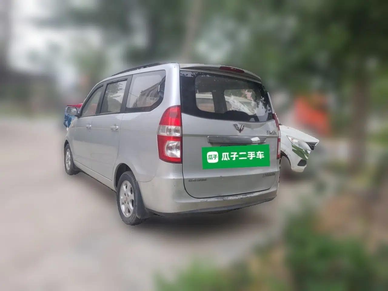 Wuling Hongguang 2010 1.4L Practical Version — миниатюра 4