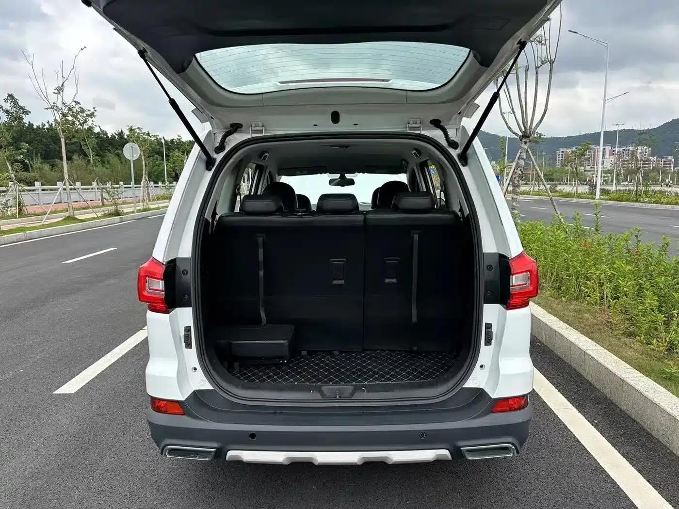 Fengxing SX6 2019 1.6L Manual Deluxe Edition (China VI Emission Standard) — миниатюра 24