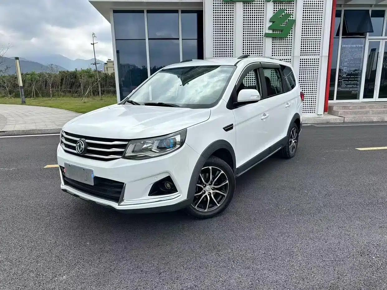 Fengxing SX6 2019 1.6L Manual Deluxe Edition (China VI Emission Standard) — миниатюра 5