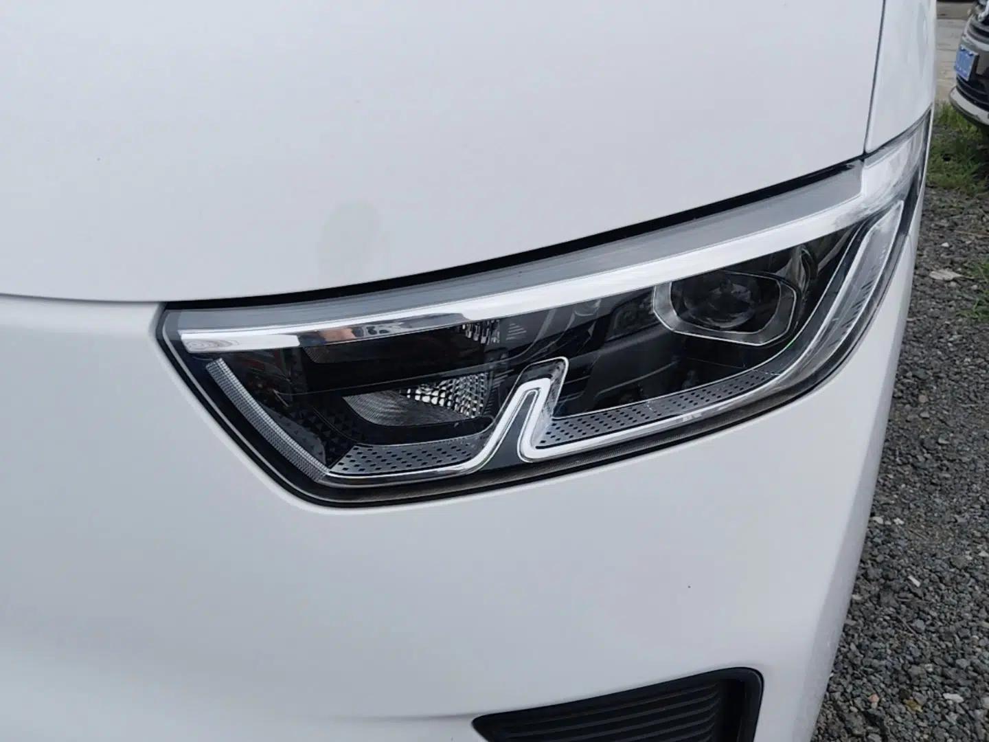 Wuling Yangguang 2024 300km Range Practical Window-Sealed Version 75kW — миниатюра 8