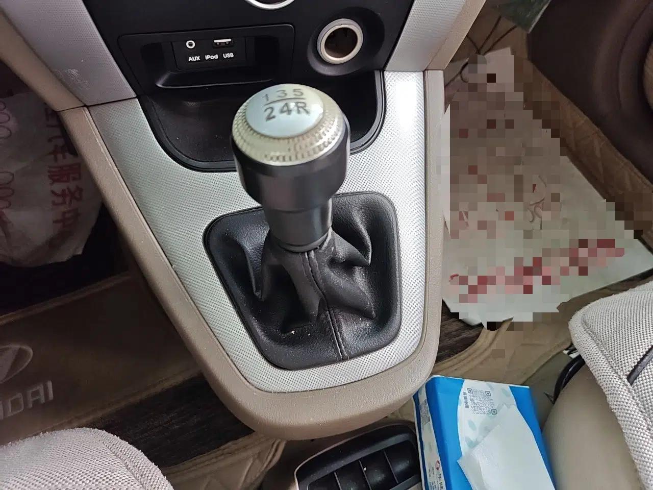 Hyundai Tucson 2013 2.0L Manual Two-Wheel Drive Fashion Edition — миниатюра 14