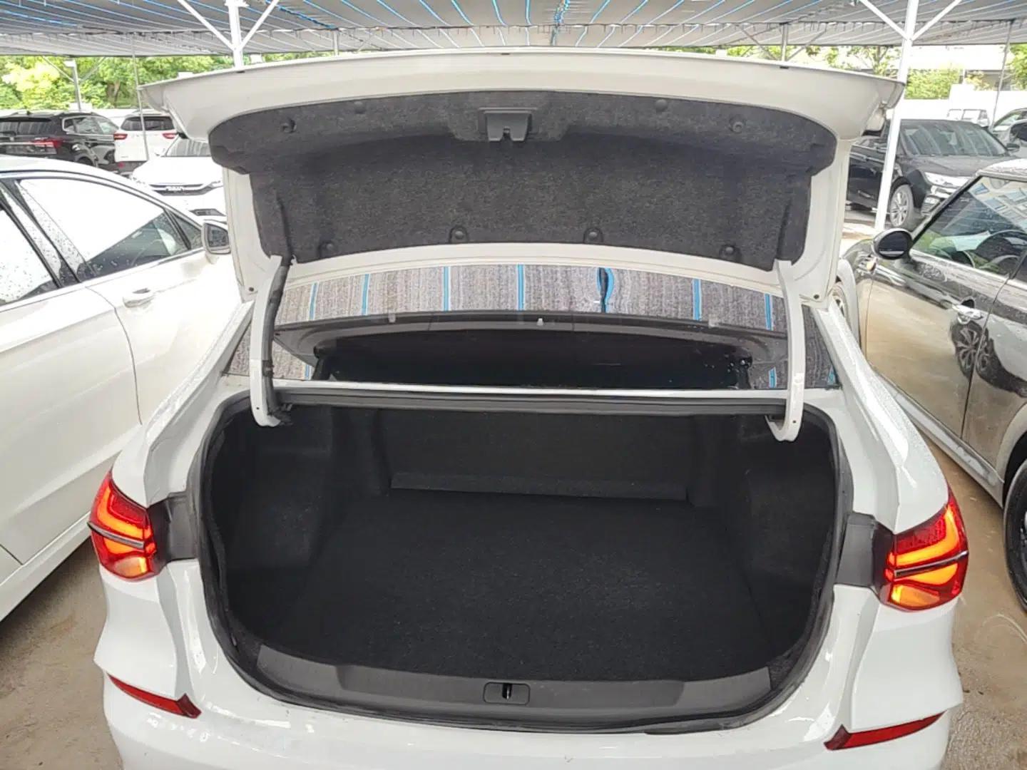 Chevrolet Monza 2022 Light Hybrid RS 330T Automatic Comfort Edition — миниатюра 22