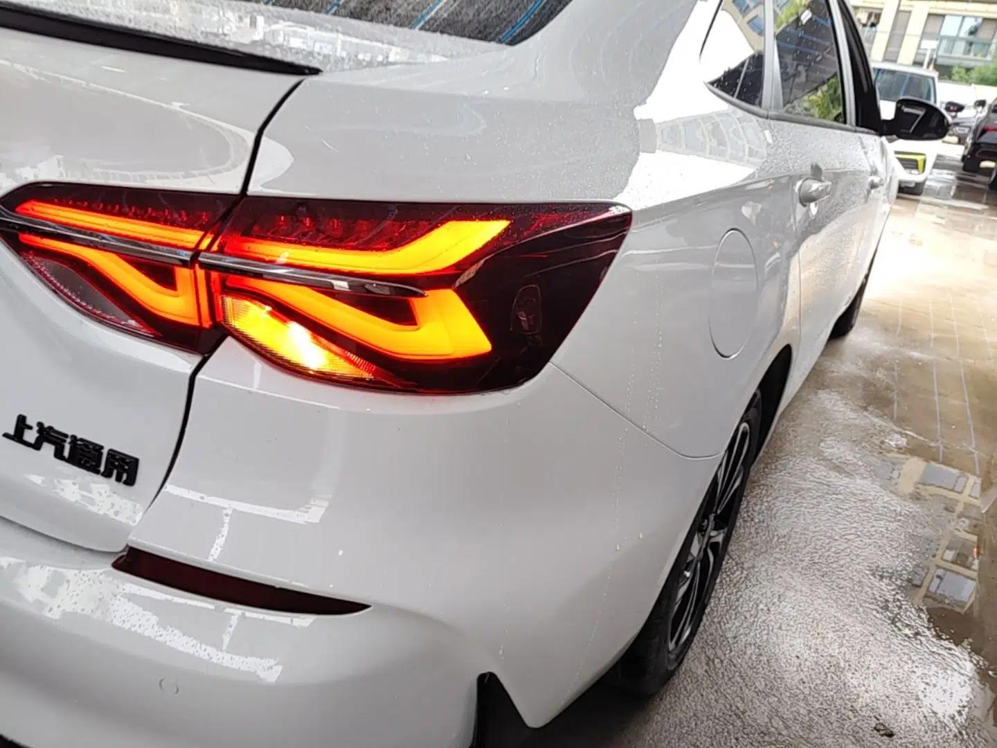 Chevrolet Monza 2022 Light Hybrid RS 330T Automatic Comfort Edition — миниатюра 9