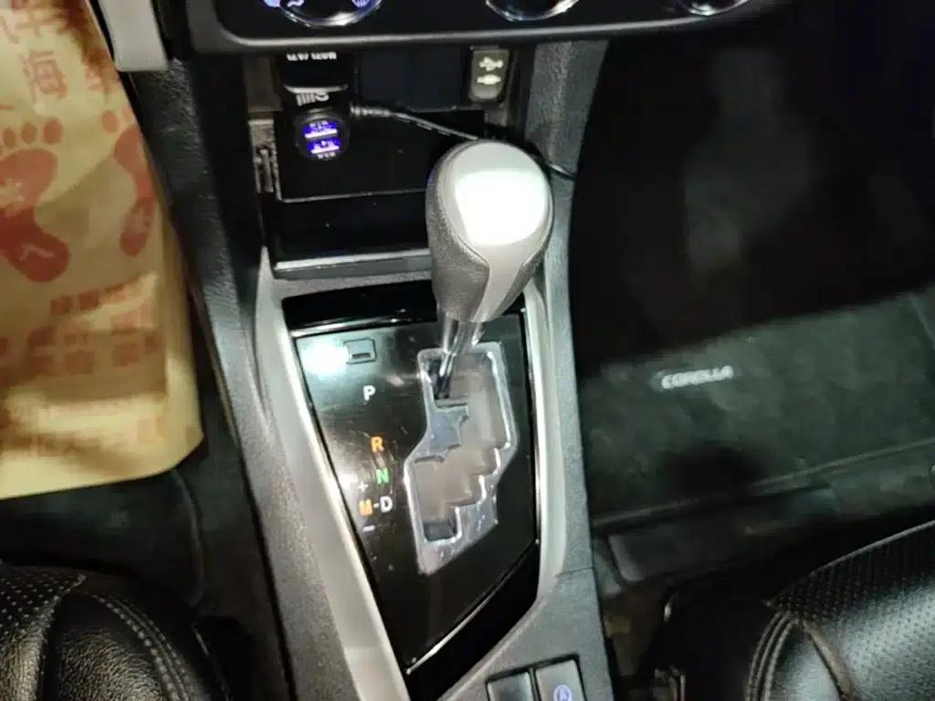 2018 Toyota Corolla 1.2T S-CVT GL-i Smart Edition — миниатюра 14