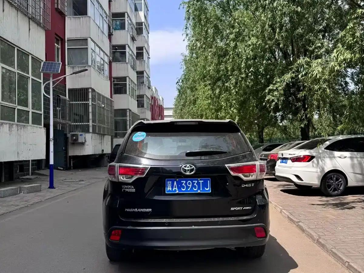 2015 Highlander 2.0T AWD Luxury 7-seater — миниатюра 5