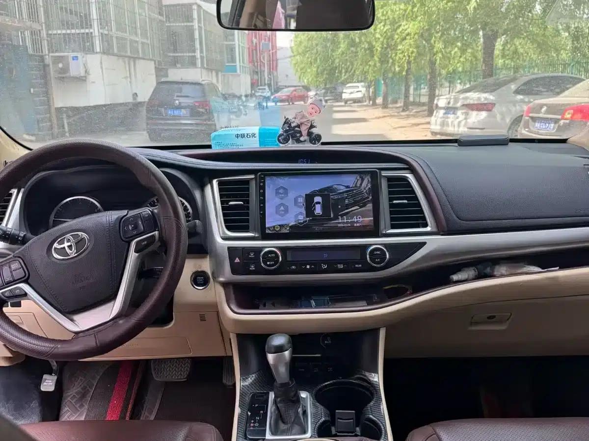 2015 Highlander 2.0T AWD Luxury 7-seater — миниатюра 9