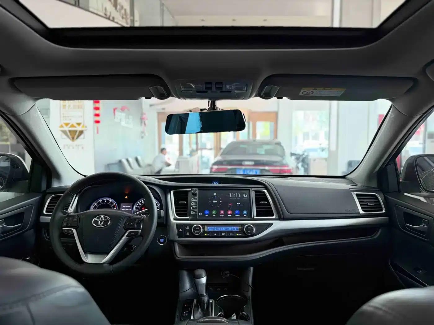2017 Highlander 2.0T AWD Luxury 7-seater — миниатюра 12