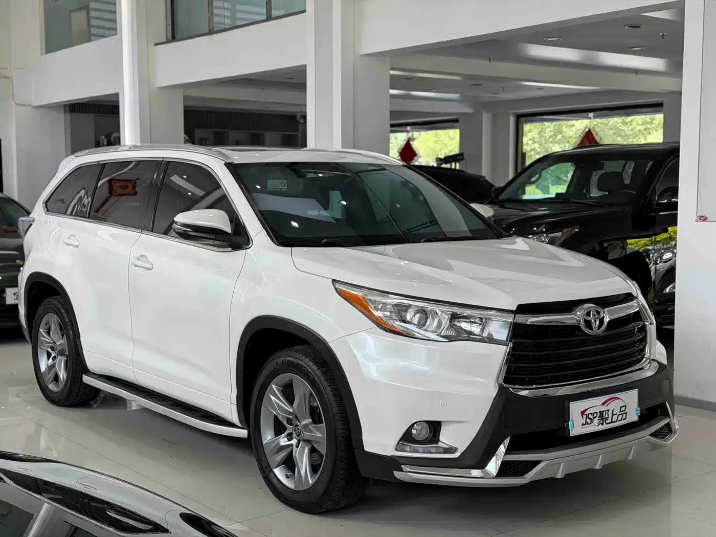 2017 Highlander 2.0T AWD Luxury 7-seater — миниатюра 3