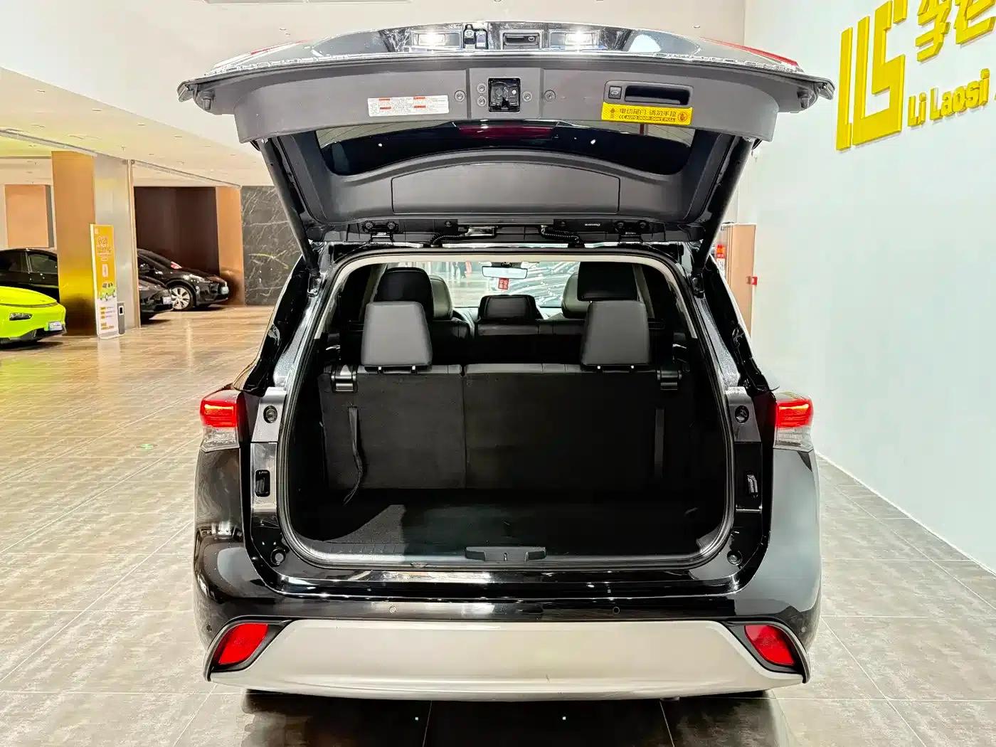 2022 Toyota Highlander Hybrid 2.5L AWD Supreme Edition 7-Seater — миниатюра 28