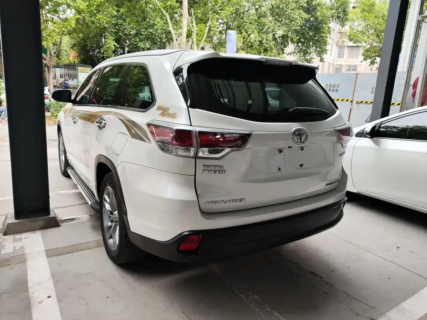 2015 Highlander 2.0T AWD Luxury 7-seater — миниатюра 14