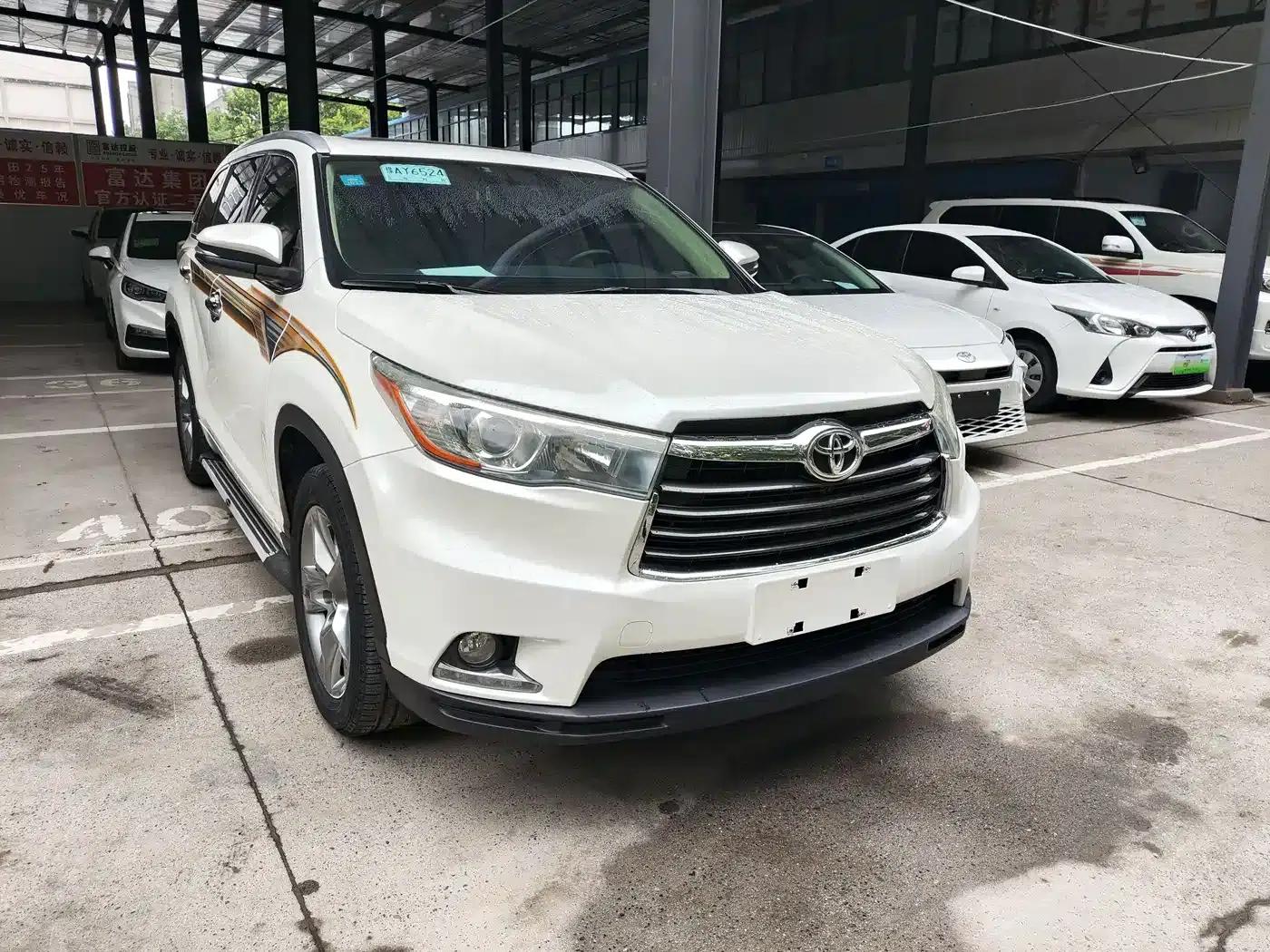 2015 Highlander 2.0T AWD Luxury 7-seater — миниатюра 3