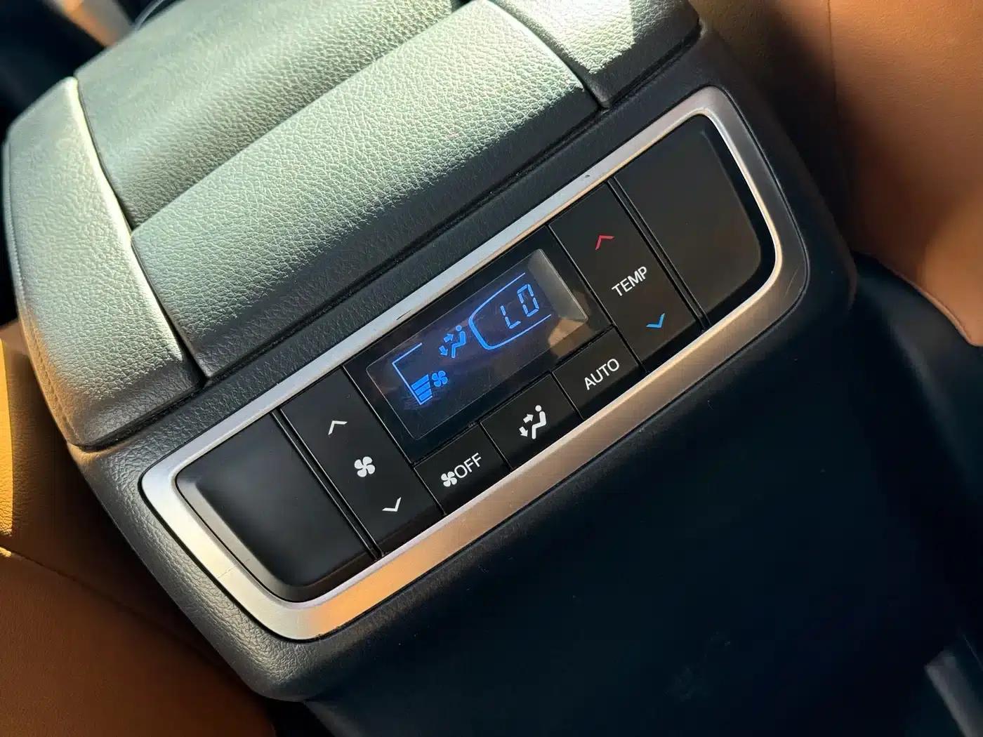 2018 Toyota Highlander 2.0T AWD Knight Edition 7-seater (China VI Emission Standard) — миниатюра 18