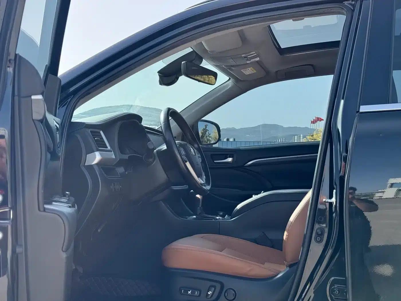 2018 Toyota Highlander 2.0T AWD Knight Edition 7-seater (China VI Emission Standard) — миниатюра 6
