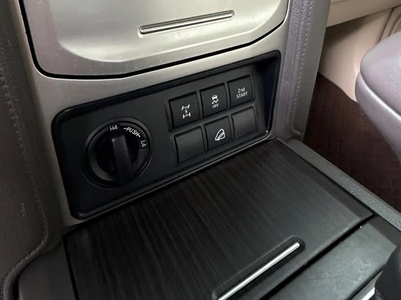 2024 Prado (Imported) 4.0L Middle East Version — миниатюра 16