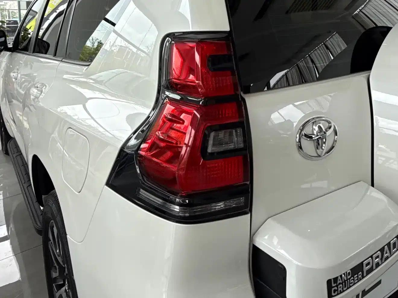 2024 Prado (Imported) 4.0L Middle East Version — миниатюра 8