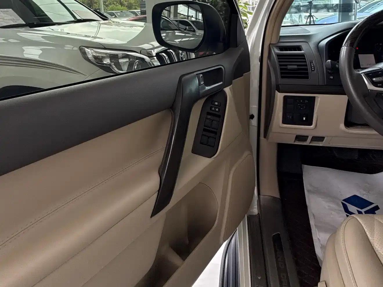 2024 Prado (Imported) 4.0L Middle East Version — миниатюра 10