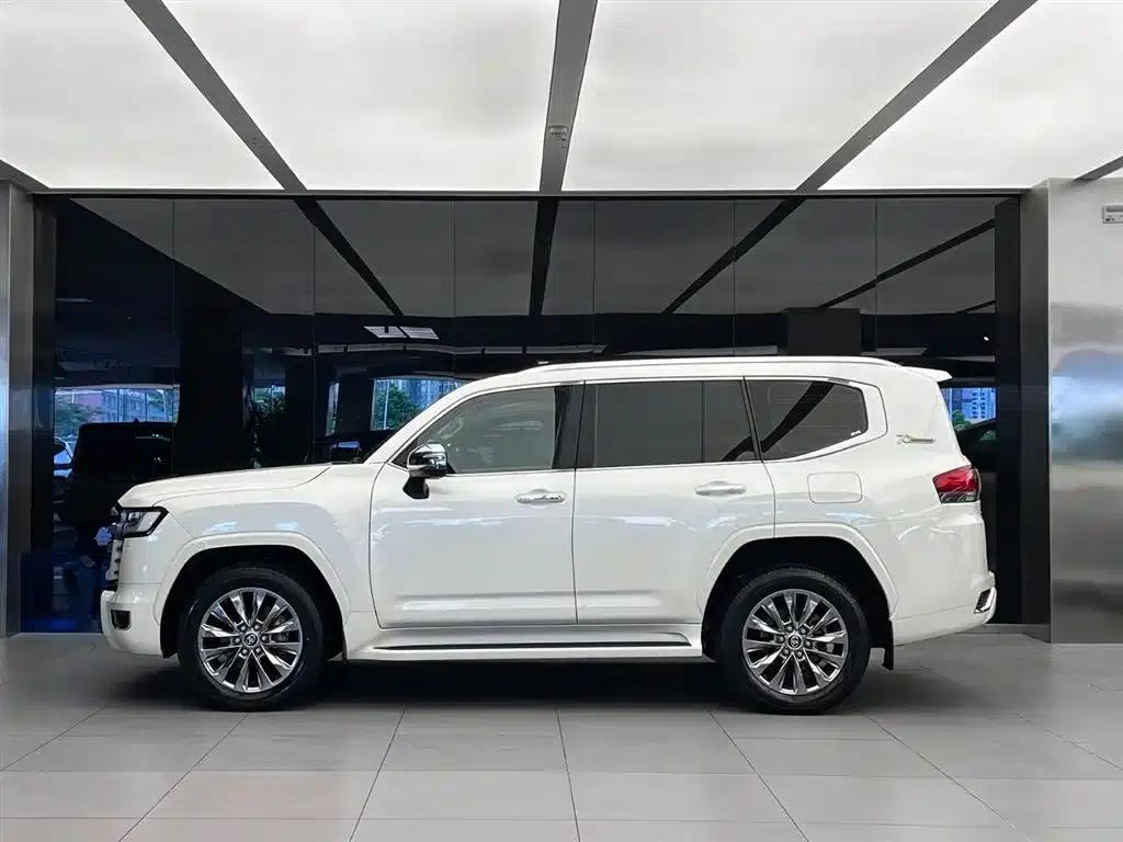 2023 Land Cruiser (Imported) 3.5T Automatic — миниатюра 3