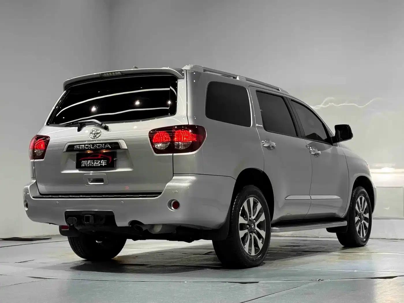 2021 Sequoia 5.7L Canadian Spec — миниатюра 20