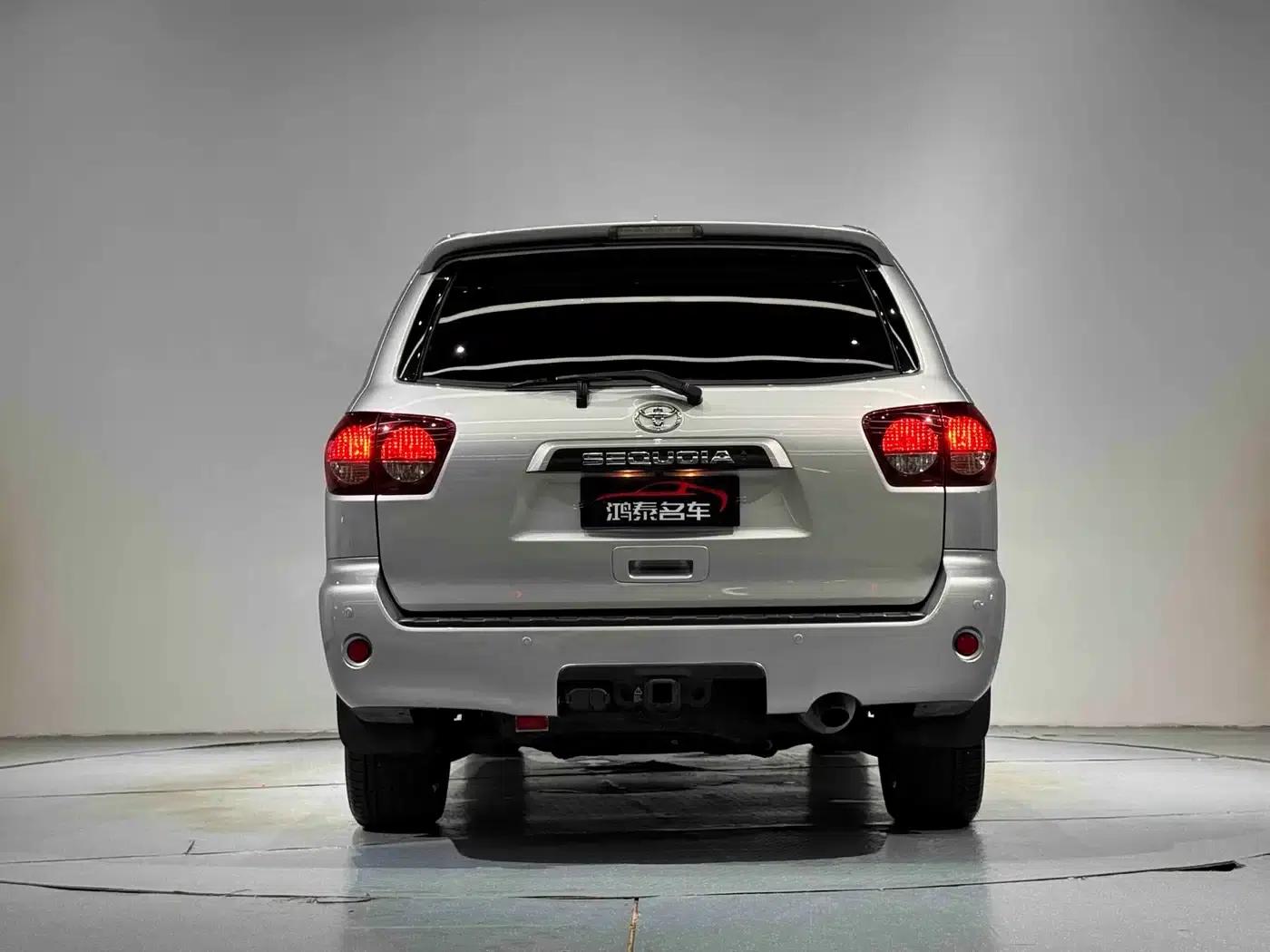2021 Sequoia 5.7L Canadian Spec — миниатюра 21