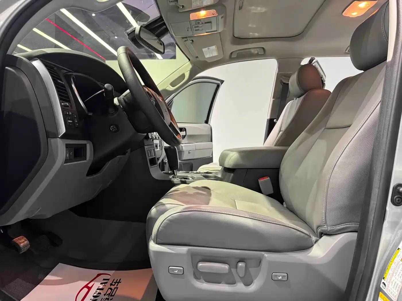 2021 Sequoia 5.7L Canadian Spec — миниатюра 5