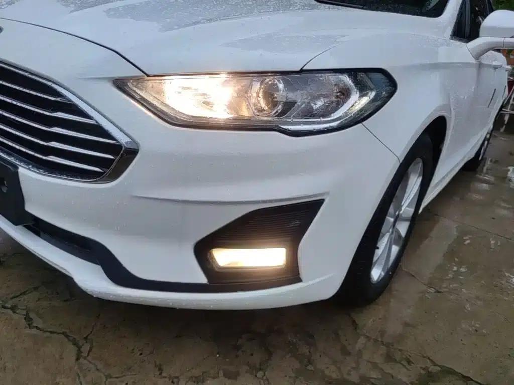 2020 Ford Mondeo EcoBoost 200 Fashion Edition — миниатюра 24