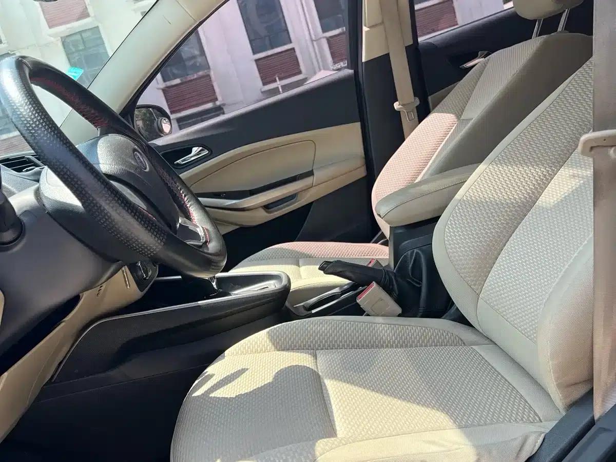 Ford Focus 2017 1.5L Automatic Comfort Model — миниатюра 4