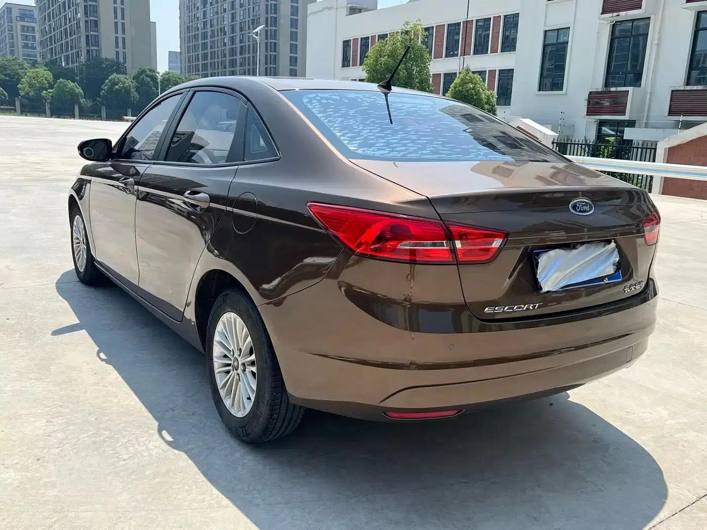 Ford Focus 2017 1.5L Automatic Comfort Model — миниатюра 9