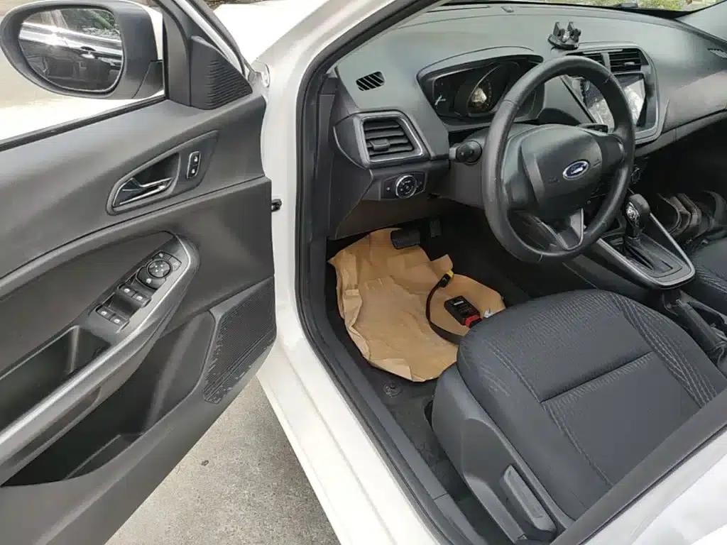 Ford Focus 2019 Facelift 1.5L Automatic Premium Edition (Tire Pressure Monitoring) China VI Emission Standard — миниатюра 16