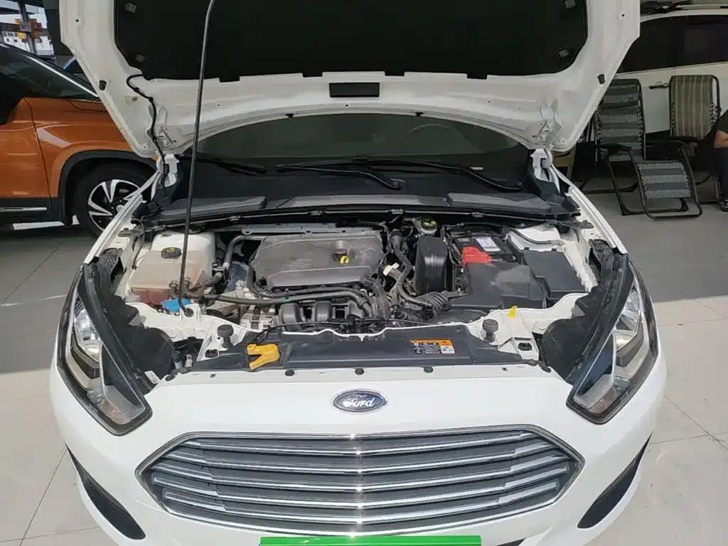 Ford Focus 2019 Facelift 1.5L Automatic Premium Edition (Tire Pressure Monitoring) China VI Emission Standard — миниатюра 20