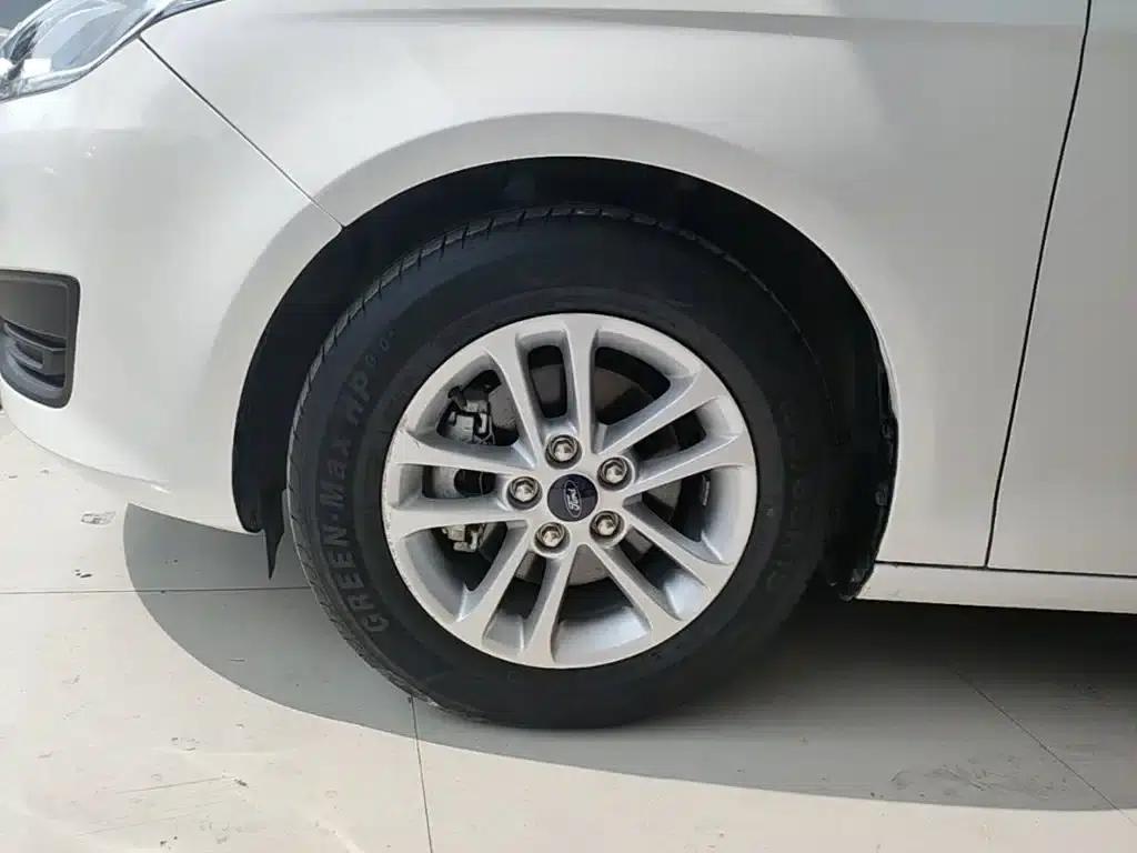 Ford Focus 2019 Facelift 1.5L Automatic Premium Edition (Tire Pressure Monitoring) China VI Emission Standard — миниатюра 23