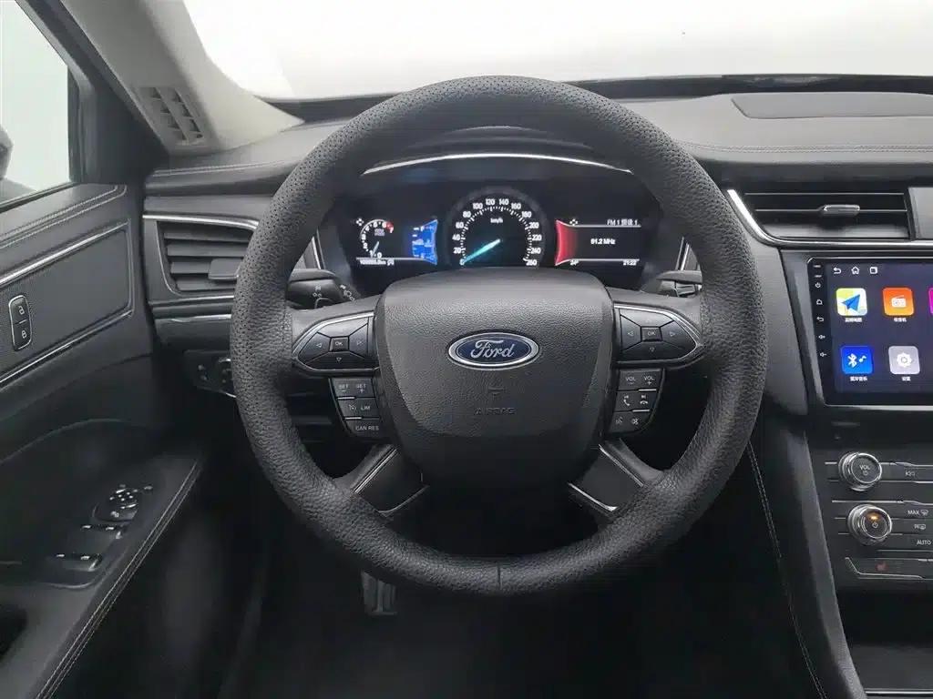 2016 Taurus EcoBoost 180 Luxury — миниатюра 11