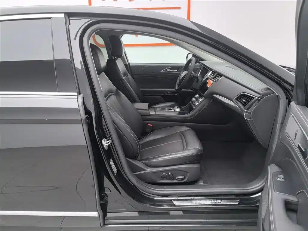 2016 Taurus EcoBoost 180 Luxury — миниатюра 23