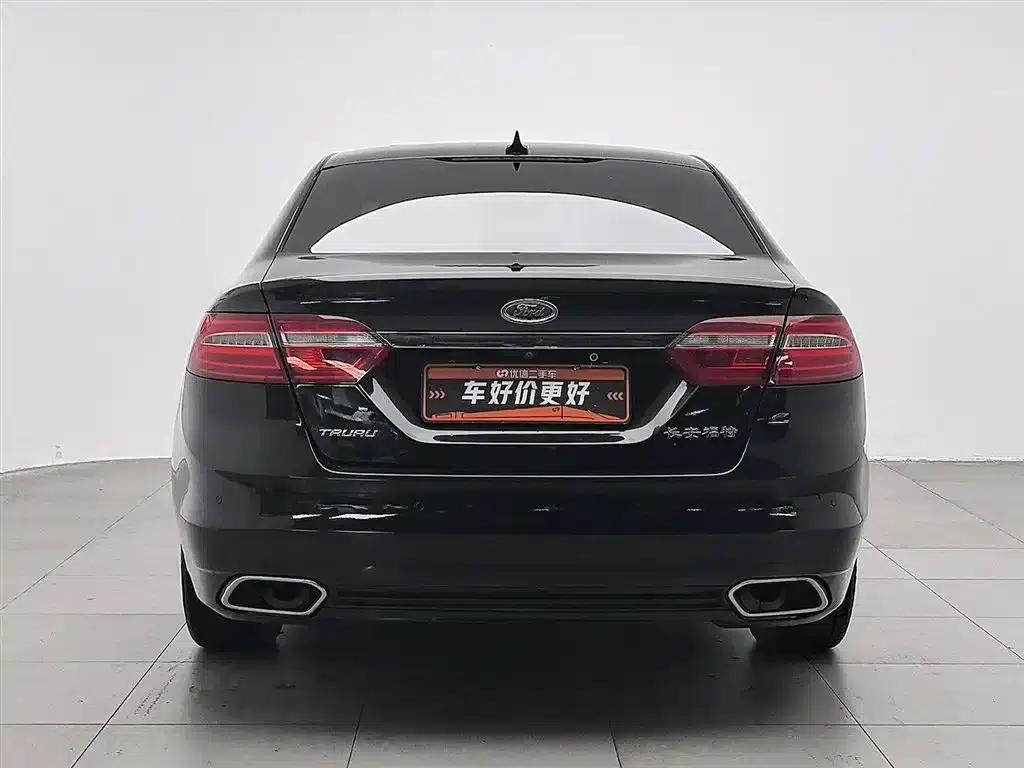 2016 Taurus EcoBoost 180 Luxury — миниатюра 4