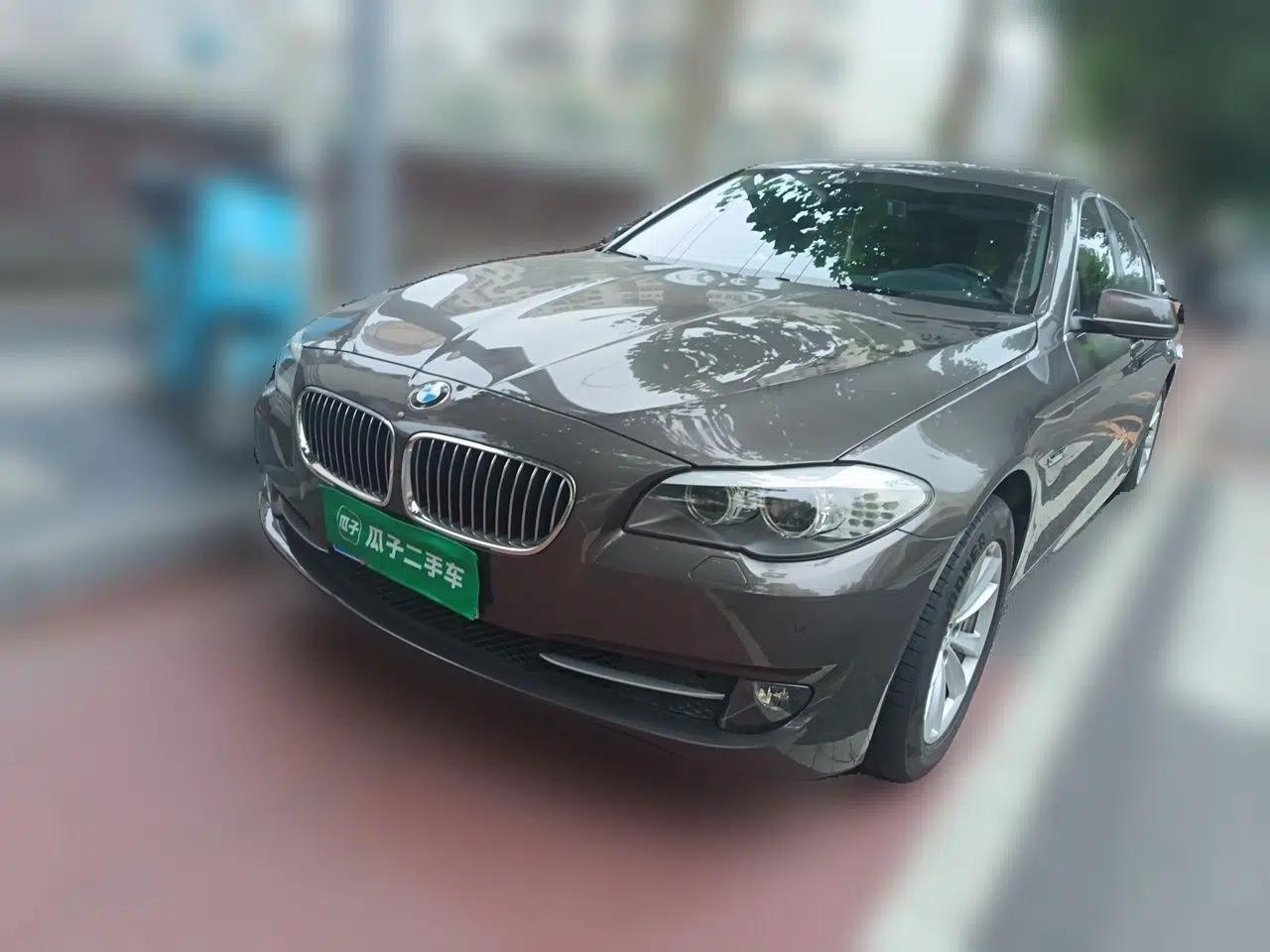BMW 5 Series 2013 525Li Leading Model — миниатюра 1
