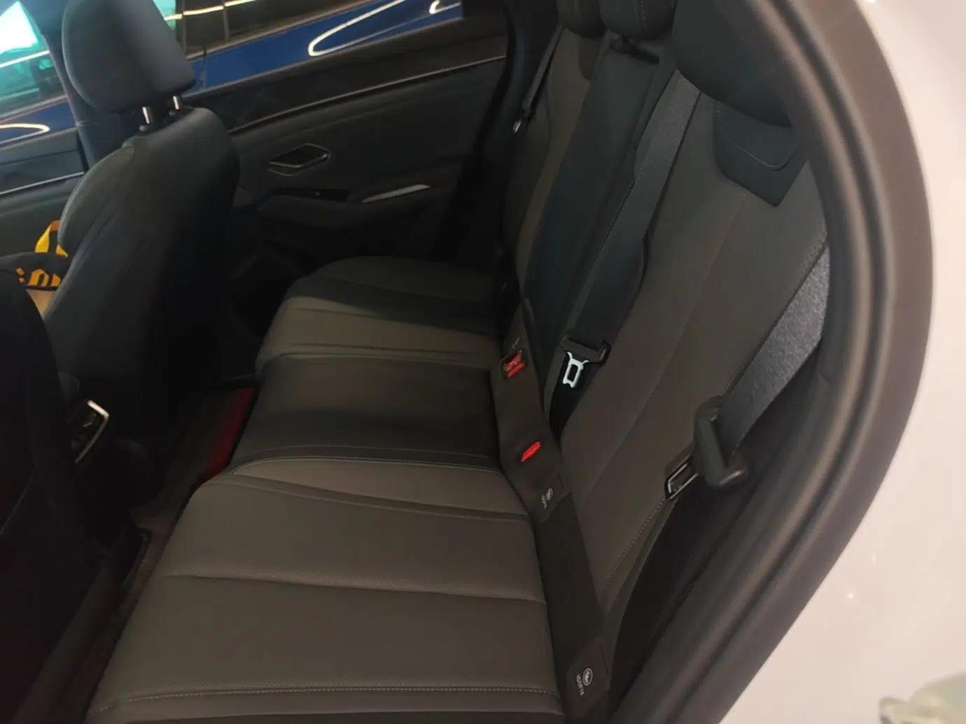 BYD Qin L 2024 DM-i 120KM Beyond Model — миниатюра 20