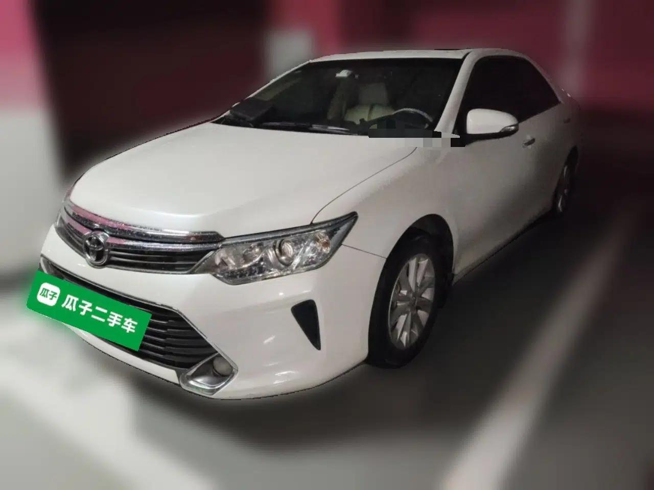 Toyota Camry 2015 2.0G Premier Edition — миниатюра 1
