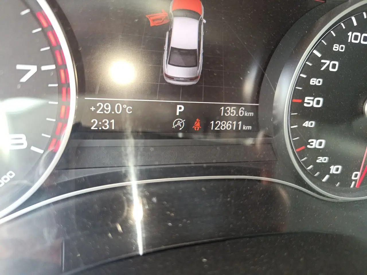 Audi A6L 2012 35 FSI Luxury Model — миниатюра 12