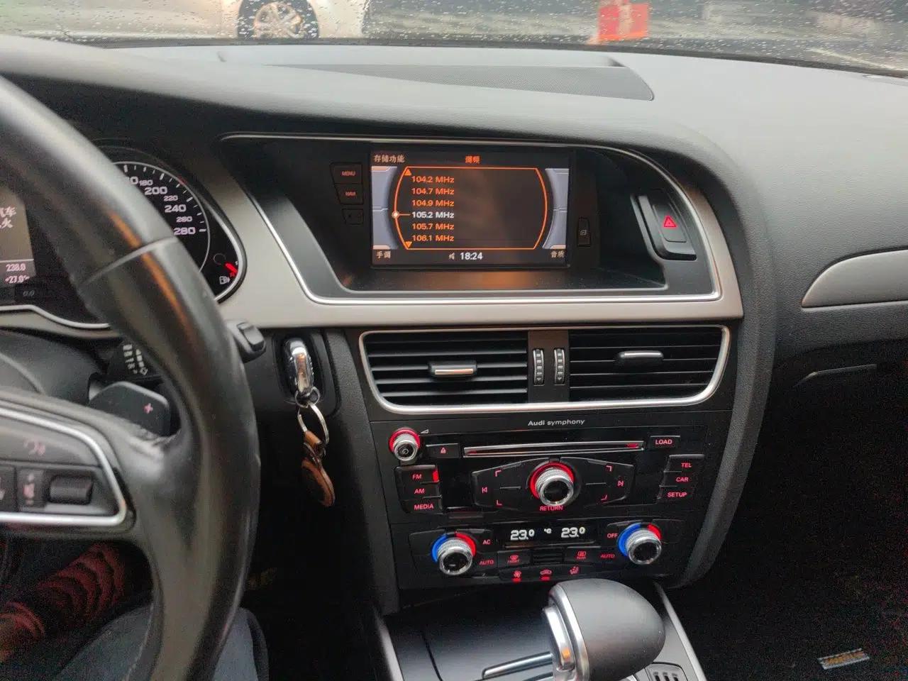Audi A4L 2015 35 TFSI Automatic Standard Model — миниатюра 13
