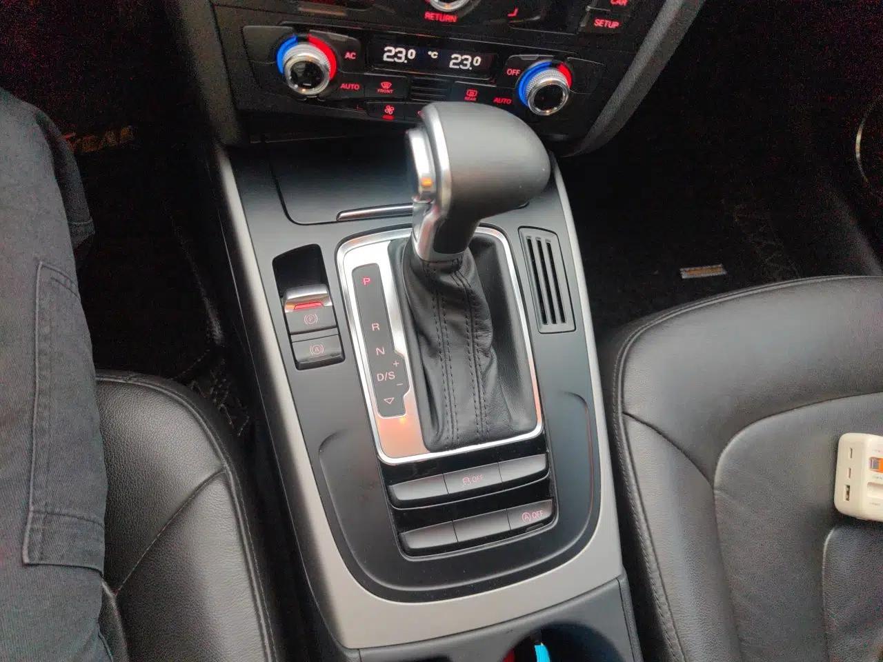 Audi A4L 2015 35 TFSI Automatic Standard Model — миниатюра 14