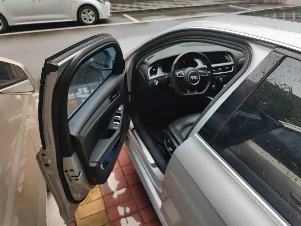 Audi A4L 2015 35 TFSI Automatic Standard Model — миниатюра 16